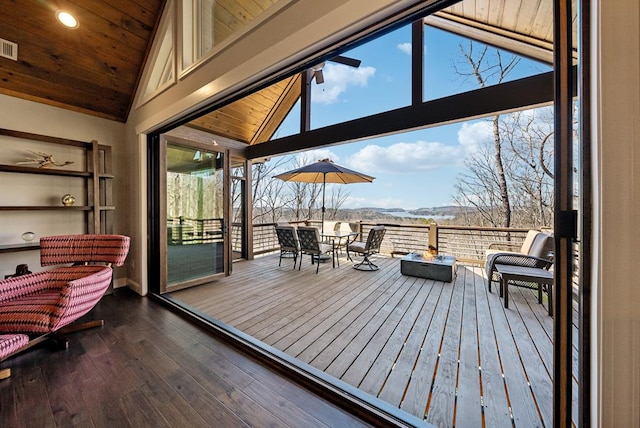 deck featuring outdoor dining space