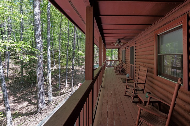 deck with a ceiling fan