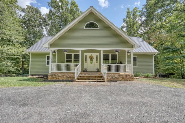 view of front facade featuring a porch