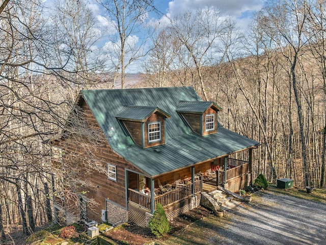 view of front of house featuring a porch