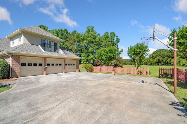 226 Euharlee Five Forks Rd, Kingston, GA 30145 - exterior space with a balcony and driveway