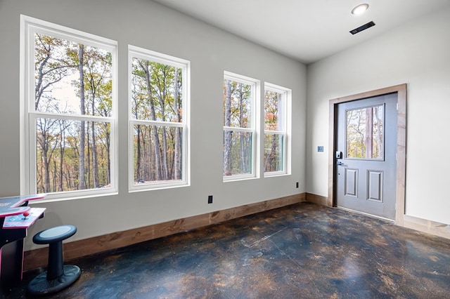 1250 Lost Forest Rd, Ellijay, GA 30536 - foyer featuring baseboards