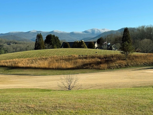 Listing photo 2 for LOT116A Mountain Harbour Dr, Hayesville NC 28904