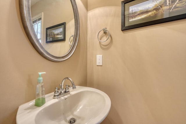 526 Garland Ridge Dr, Hayesville, NC 28904 - bathroom with a sink