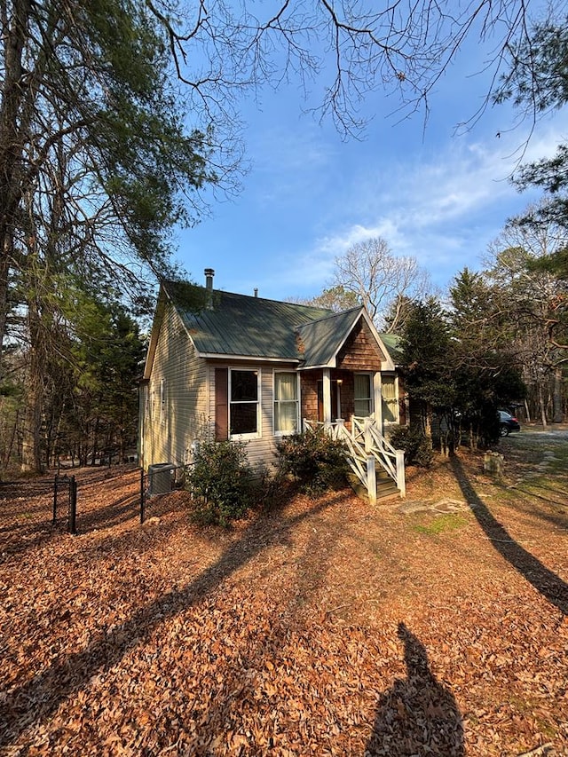 view of front of house with metal roof