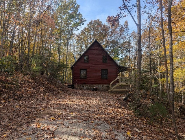 view of home's exterior