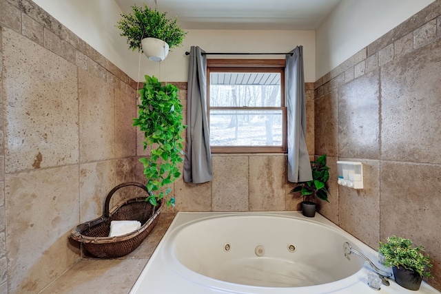 bathroom featuring a whirlpool tub