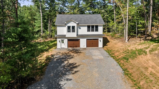 view of front facade with a garage