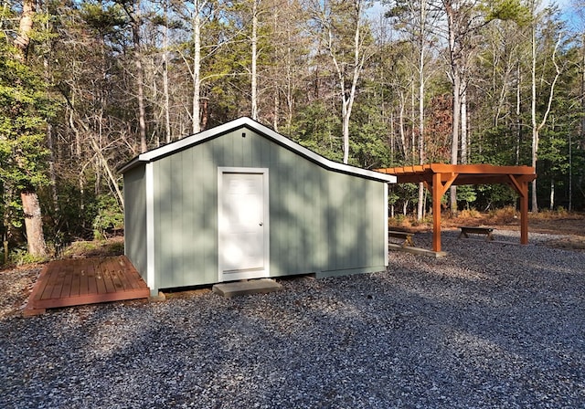 view of outbuilding