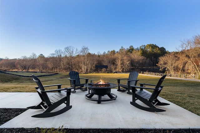 view of patio featuring a fire pit