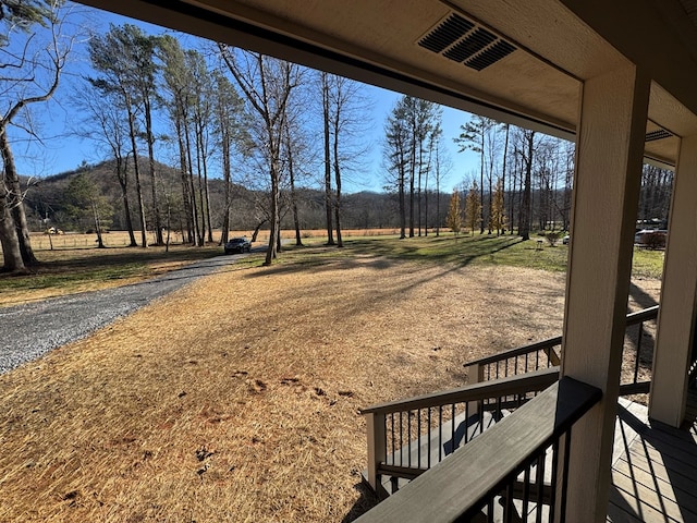 view of yard with a mountain view