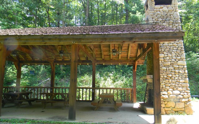 L17A Trillium Hts, Brasstown, NC 28902