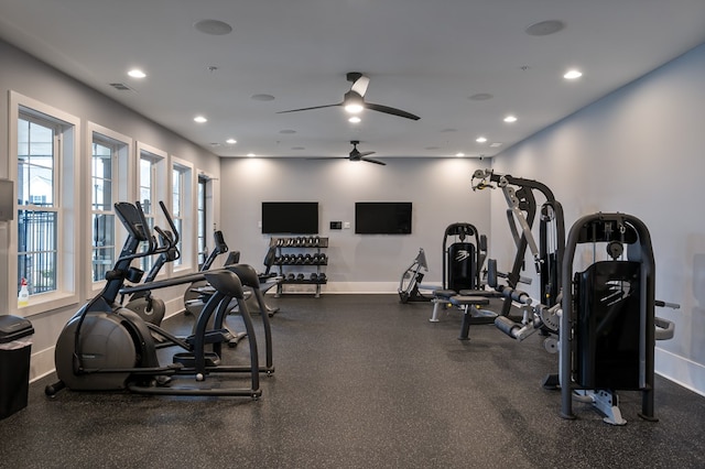 exercise room featuring ceiling fan