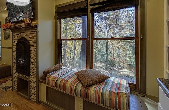 2846 Mountain View Cir, Sevierville, TN 37862 - living area featuring wood finished floors
