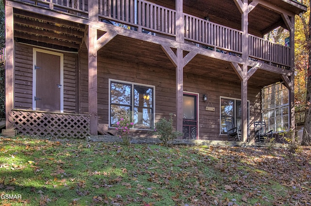2846 Mountain View Cir, Sevierville, TN 37862 - doorway to property featuring a wooden deck