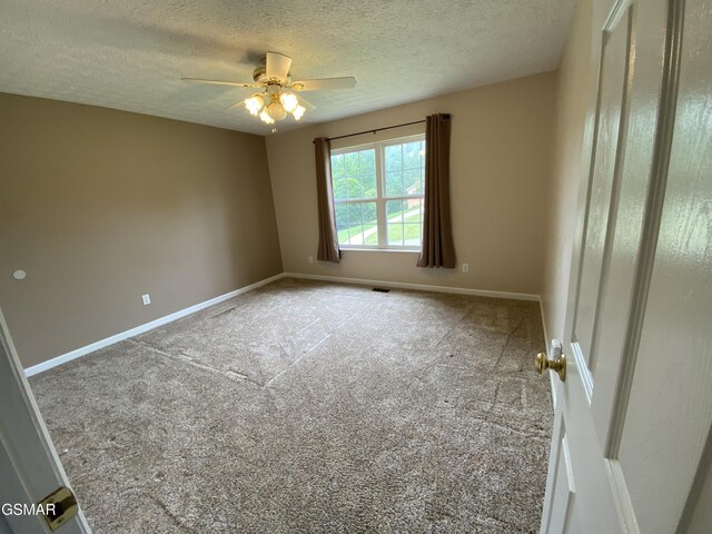 3065 Sugarwood Dr, Kodak, TN 37764 - photo 17