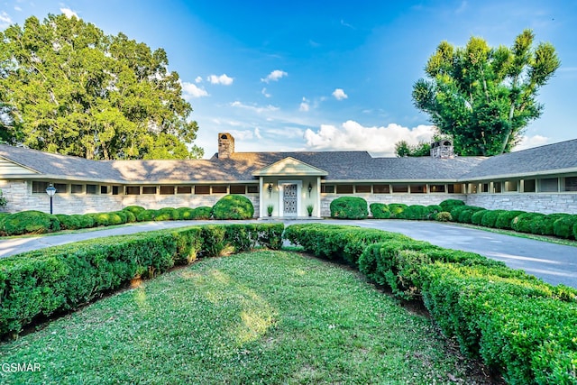 view of single story home