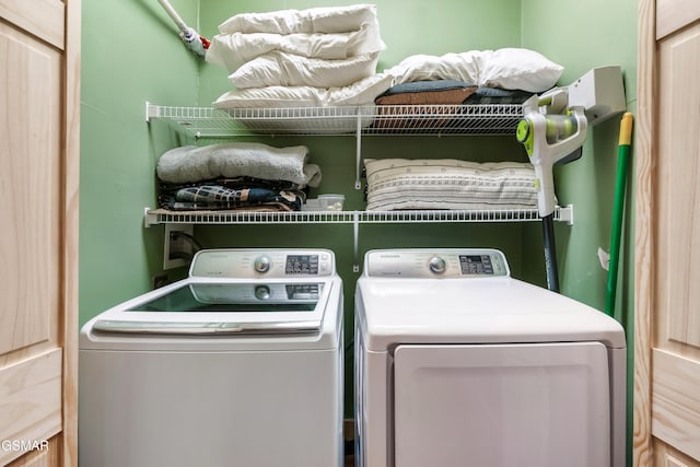 laundry room featuring independent washer and dryer