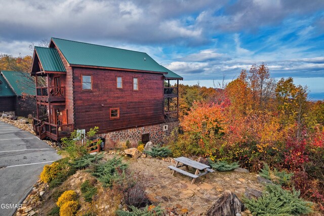 view of side of property