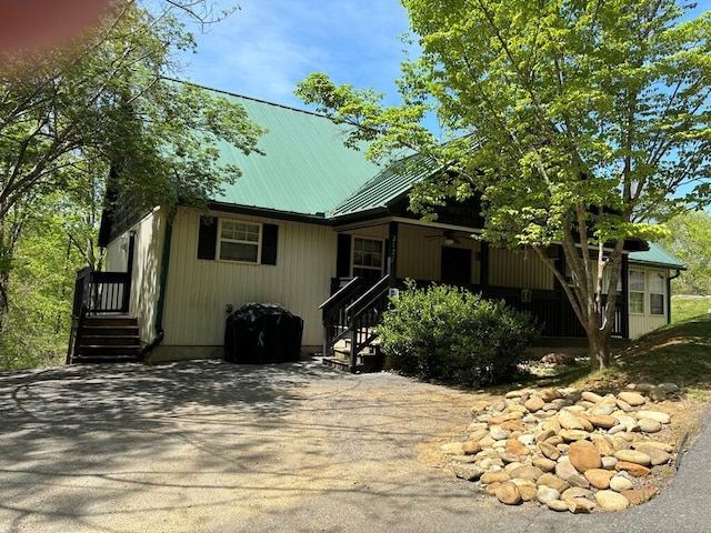 view of front of home