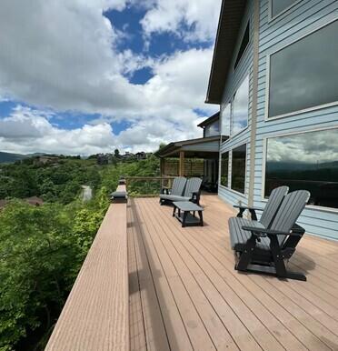 907 Village Loop Rd, Gatlinburg, TN 37738 - view of deck