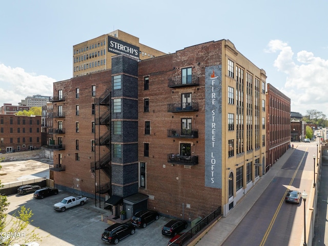 240 W Jackson Ave Apt B05, Knoxville, TN 37902 - photo 1
