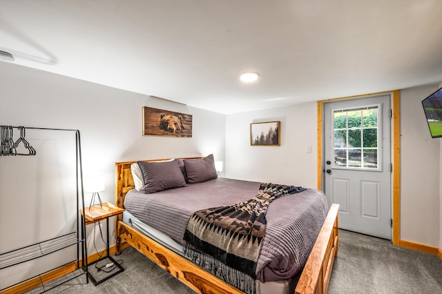 view of carpeted bedroom