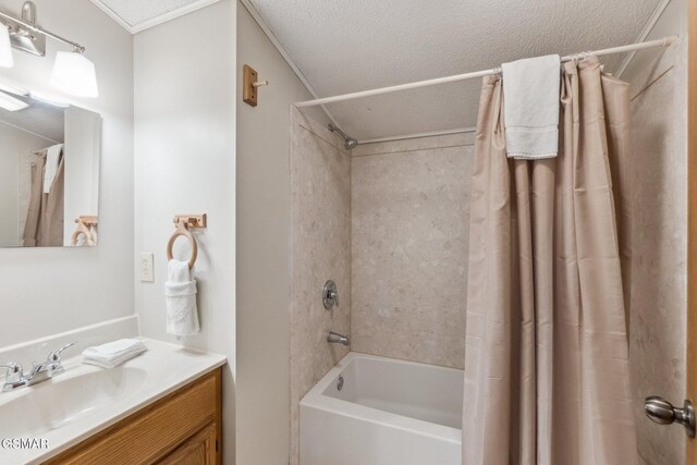 2108 Redmond Way, Sevierville, TN 37876 - full bathroom with shower / tub combo with curtain, vanity, and a textured ceiling