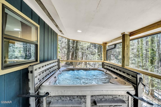 2220 Cove Creek Dr, Sevierville, TN 37862