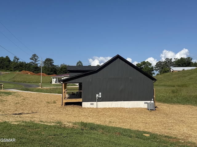 1607 Tranquility Ridge Rd, Newport, TN 37821 - view of side of home featuring a yard and crawl space