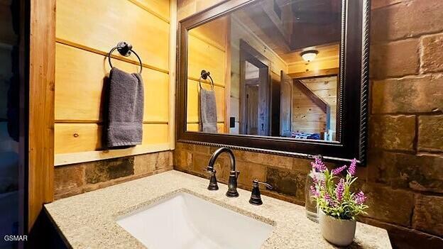 710 Village Loop Rd, Gatlinburg, TN 37738 - bathroom featuring vanity