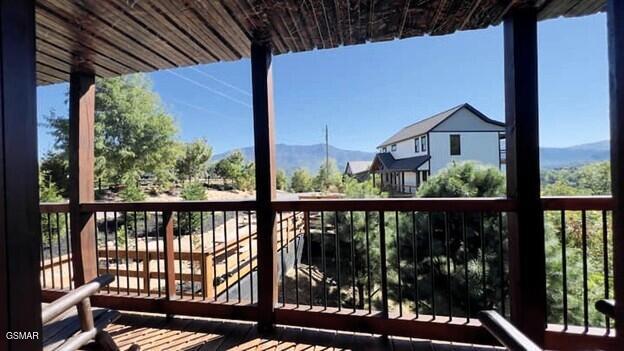 710 Village Loop Rd, Gatlinburg, TN 37738 - balcony featuring a mountain view