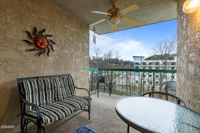 3215 N River Rd Ste 503, Pigeon Forge, TN 37863 - balcony featuring ceiling fan and an outdoor hangout area