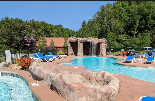 view of swimming pool featuring a patio