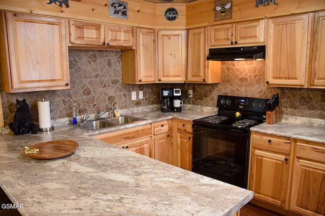 kitchen with a sink, tasteful backsplash, black electric range oven, light countertops, and under cabinet range hood