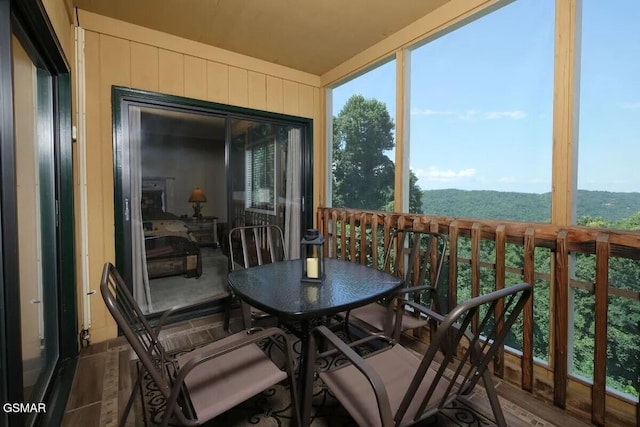 view of sunroom / solarium