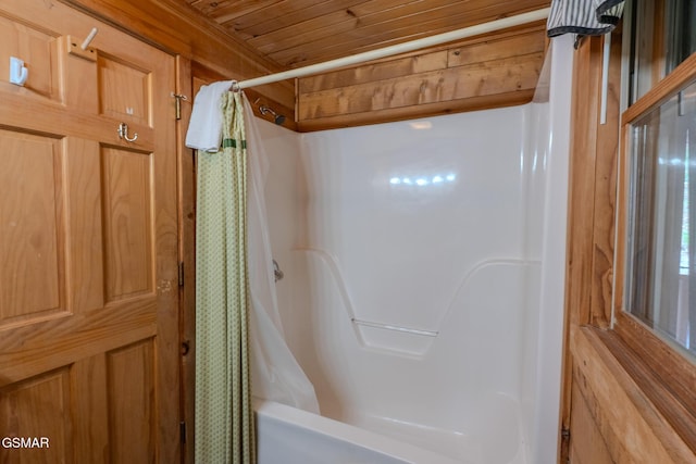 1910 E Mountain View Way, Sevierville, TN 37876 - bathroom featuring wood ceiling and shower / bathtub combination with curtain