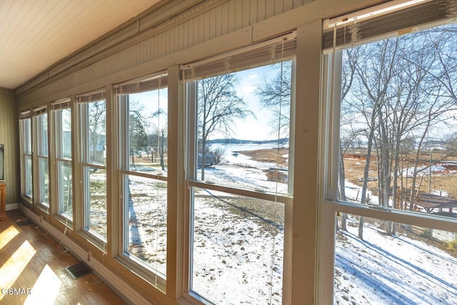 view of sunroom / solarium