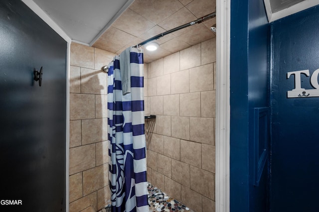 bathroom with walk in shower