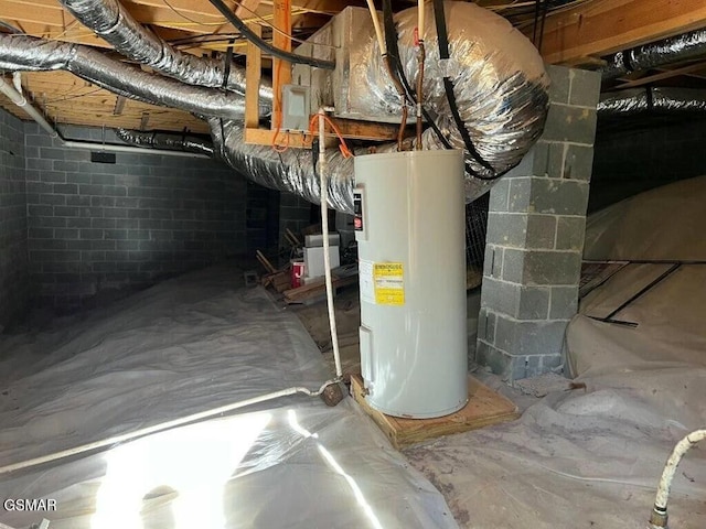 utilities with crawl space and water heater