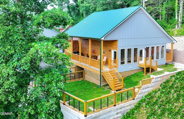 617 Davenport Rd, Gatlinburg, TN 37738 - view of front of home featuring a metal roof and stairway