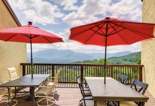 1130 Ski View Dr Unit 315, Gatlinburg, TN 37738 - deck featuring outdoor dining space and a mountain view