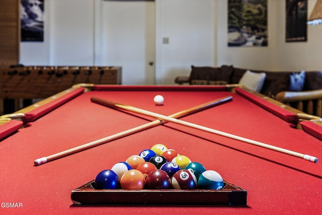 rec room featuring billiards