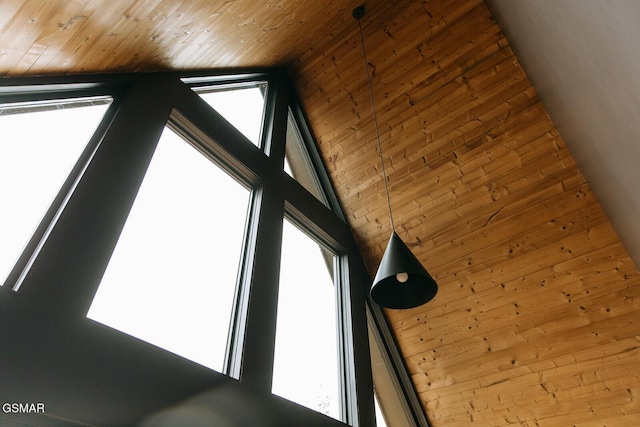 2008 Mindy Jo Way, Sevierville, TN 37862 - detailed view of wood ceiling