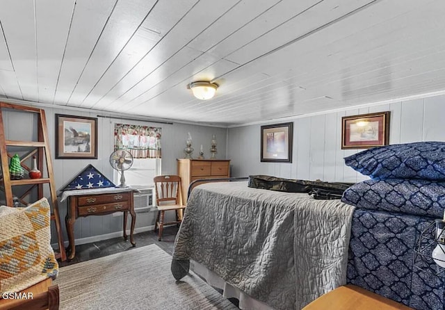 211 Valley Dr, Pigeon Forge, TN 37863 - view of bedroom