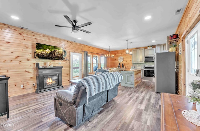 634 Stockton Dr, Sevierville, TN 37876 - photo 10