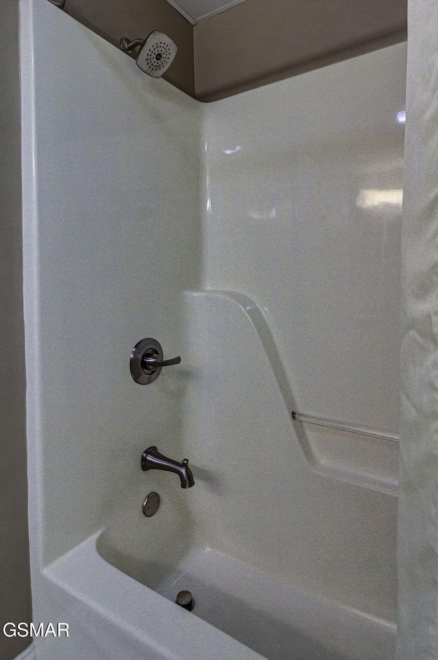 3215 N River Rd Unit 103, Pigeon Forge, TN 37863 - bathroom with shower / tub combination