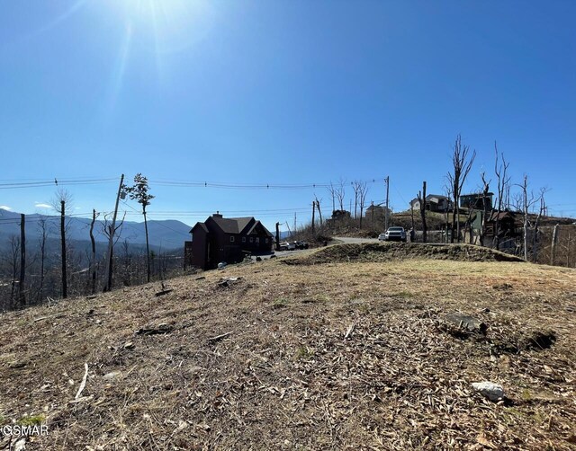 730 Wiley Oakley Dr, Gatlinburg, TN 37738