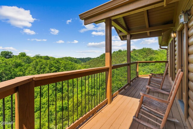 2083 Kerr Rd, Sevierville, TN 37876 - wooden deck featuring a view of trees