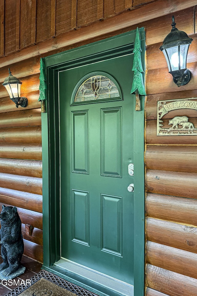 3529 Peggy Ln, Pigeon Forge, TN 37863 - entrance to property with faux log siding